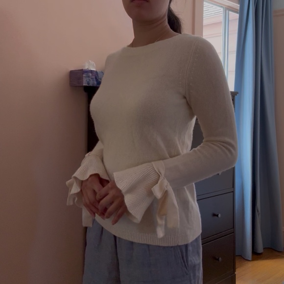 Banana Republic Cashmere Merino Wool Sweater - Picture 6 of 6